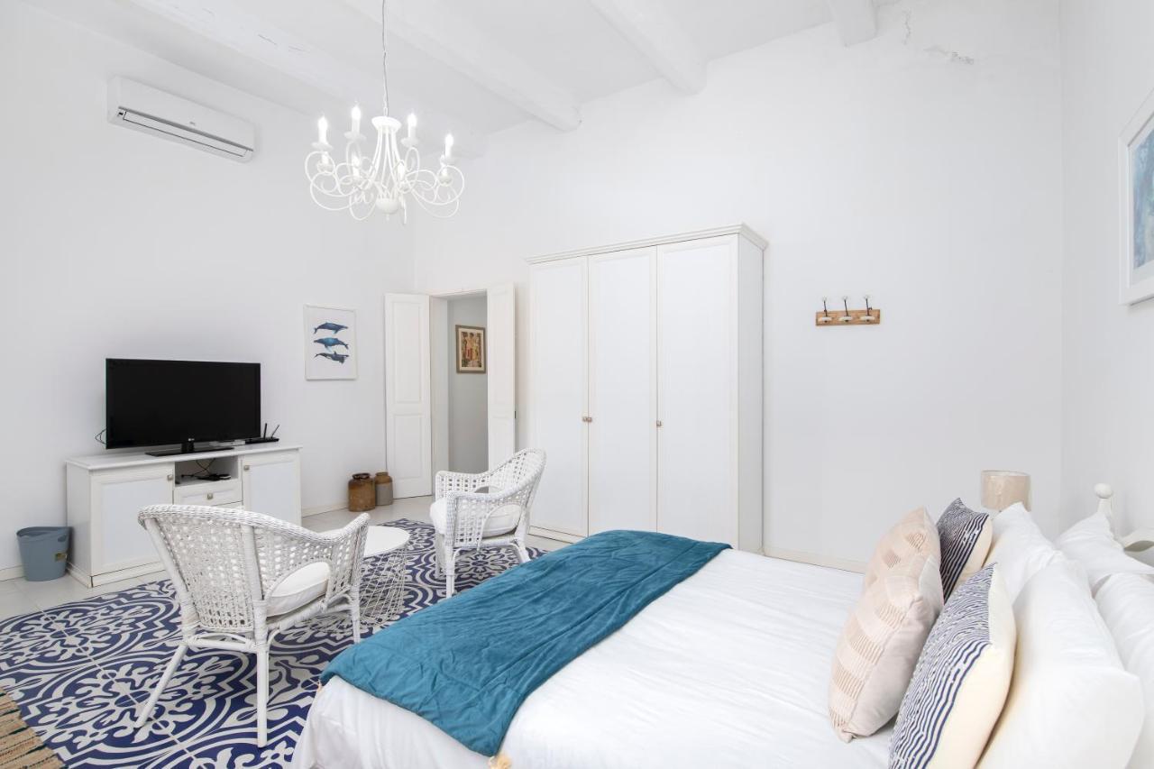 Chic, Stylish Traditional Townhouse With Terrace - Σεντ Πόλς Μπέι Εξωτερικό φωτογραφία