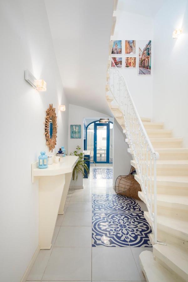 Chic, Stylish Traditional Townhouse With Terrace - Σεντ Πόλς Μπέι Εξωτερικό φωτογραφία