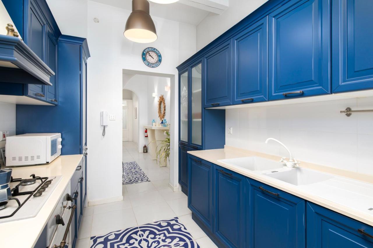 Chic, Stylish Traditional Townhouse With Terrace - Σεντ Πόλς Μπέι Εξωτερικό φωτογραφία